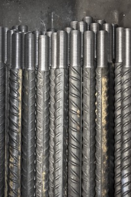 Threaded rebar